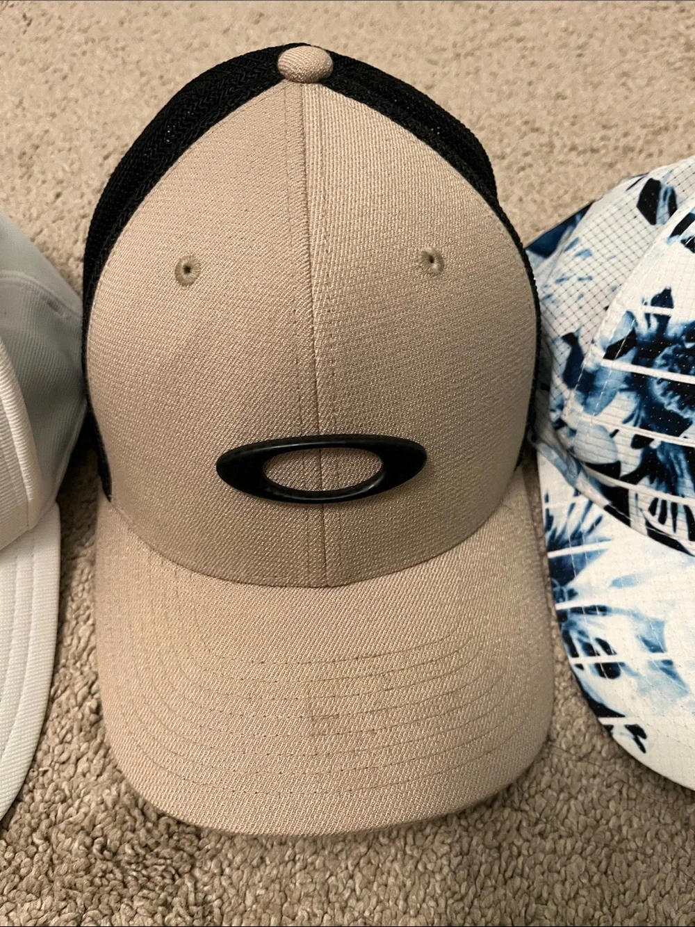 Lot of 3 Oakley Men's Hat with Logo - Picture 13 of 14